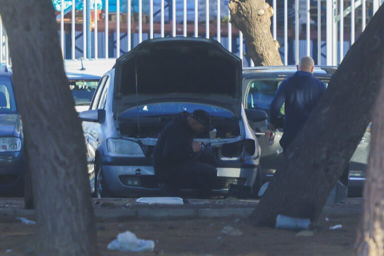Reparación de vehículos en la vía pública del Polígono Guadalhorce